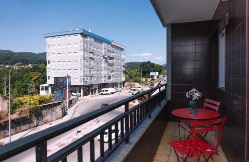 Ponteareas Appartement | Comodidad y luz en Puenteareas by CABANA Rentals