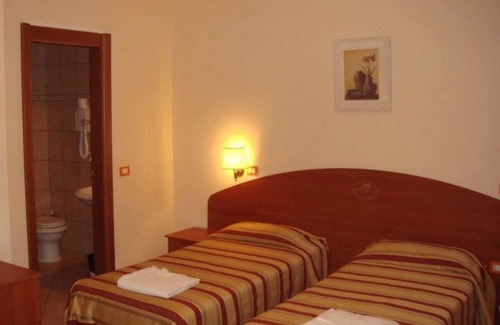 Torrimpietra Hôtel | Complesso L'Oasi