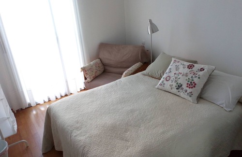 Santander Appartement | Complete apartment near the airport. Next to the English Court shopping center.