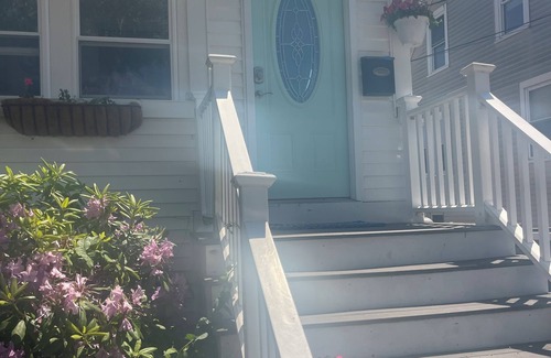 Kenberma Maison | Complete remodel: 4 houses from Hull Bay, 4 blocks from the beach