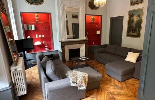 Bagneres-de-Luchon Appartement | Appartement Entièrement rénové Résidence Maison Eugénie avec une super piscine