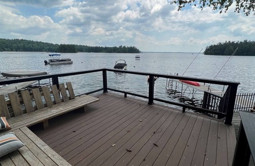 Sebago Maison | Completely remodeled home on Sebago Lake