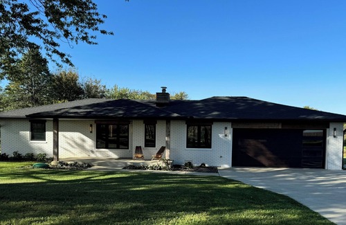 Orange Prairie Maison | Completely remodeled luxury 3 bedroom, 3 bathroom House in quiet country setting