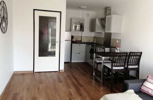 Dammarie Les Lys Appartement | NOUVEAU - MyAppart : Rénové - Balcon - Parking !
