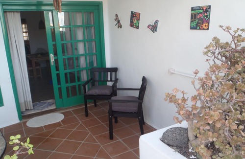 Costa Teguise Appartement | Entièrement rénové 3min de la plage, Internet TV, Playa Bastian Costa Teguise