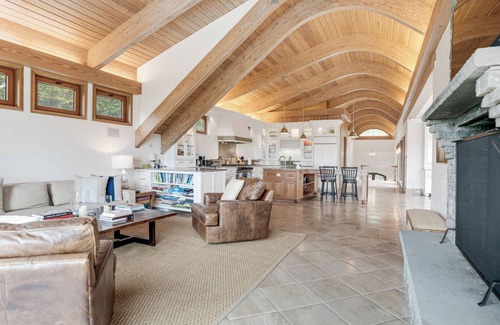 Clearwater Beach Maison | Chef-d'����uvre architectural de la baie sur Hog Creek, observez les couchers de soleil à l'aquarelle depuis une piscine à débordement