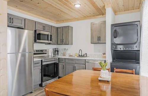 Celina Appartement | Completely renovated 2 bedroom apartment in quaint Celina