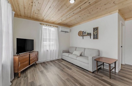 Celina Appartement | Completely renovated 2 bedroom apartment in quaint Celina