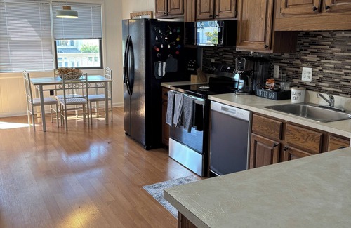 Ocean City Copropriété | Concert Weekends & Beach Fun – Ocean Waves 2BR Condo at Park Place