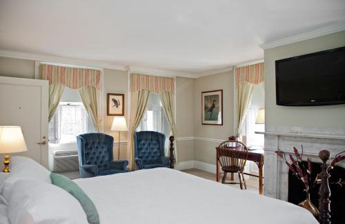 Concord Hôtel | Concord's Colonial Inn