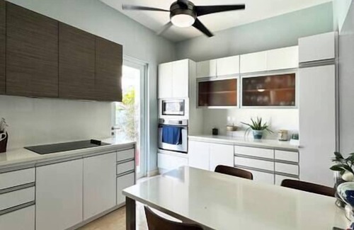 Santurce Maison | Condado Laguna Villa w/Pool 5 Bed 3 Bath - Generator