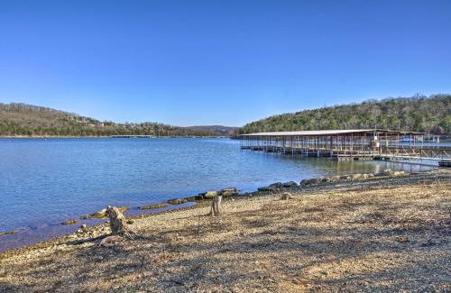 Kimberling City Appartement | Condo in Lakefront Resort with Boat Launch and Pool!