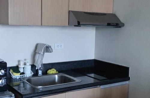 Bangkal Copropriété | Condo in Makati studio type fast wifi netflix