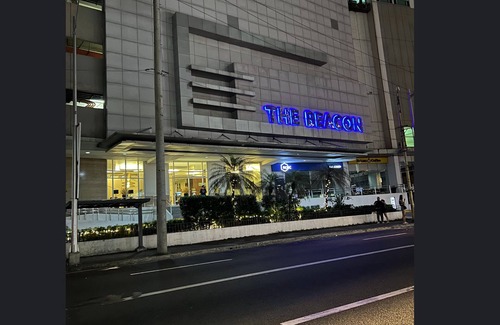 Bangkal Copropriété | Condo in Makati studio type fast wifi netflix