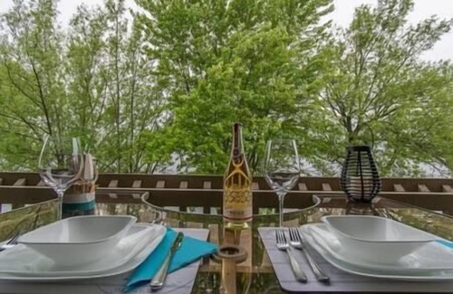 Magog Appartement | Condo Le Memphré *Bord de Lac*