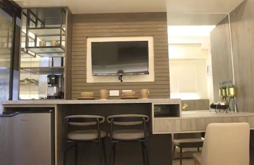 Mabolo Copropriété | Condo near Ayala IT Park Cebu Wifi Balcony