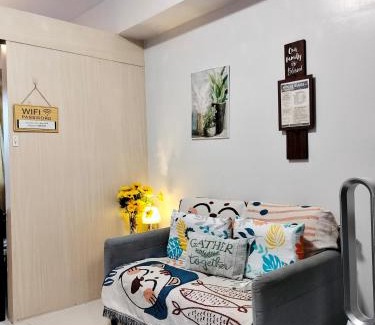 Barangay 76 Hôtel | CONDO Staycation Sea Residence MOA-Kharen