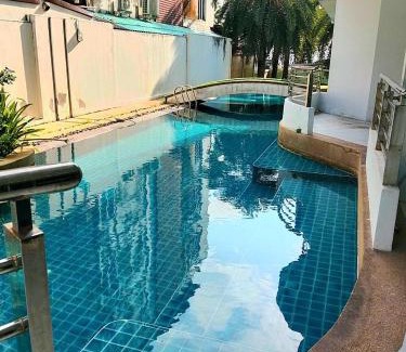 Ban Bang Saen Appartement | Condo The Beach Bangsaen 327-2