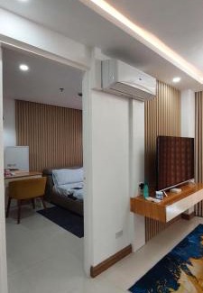 Pallocan Appartement | Condo Unit at One Pontefino Tower Unit 706