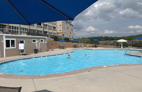 Smith Mountain Lake Copropriété | Condo with great Lake views. Come stay with us on your vacation ￼
