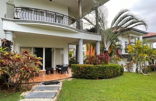 Esterillos Este Copropriété | Condo with ocean views;
