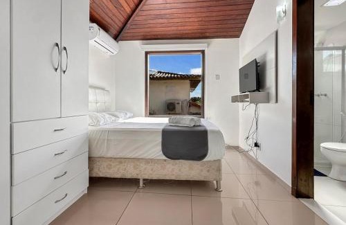 Praia Rasa Maison | Condomínio beira mar - 2 suíte - 1quarto - Lazer - AC