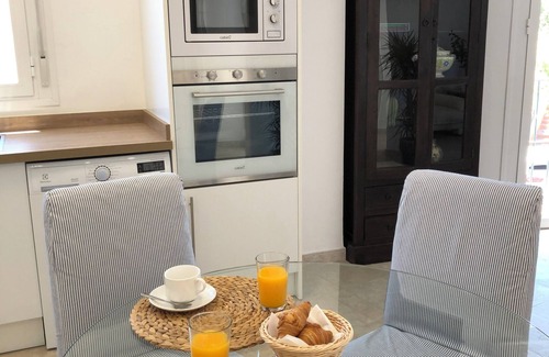 Bollullos de la Mitacion Appartement | ¡confortable y Bonito, a 15 km de Sevilla y a 5 km del Aeródromo de La Juliana!