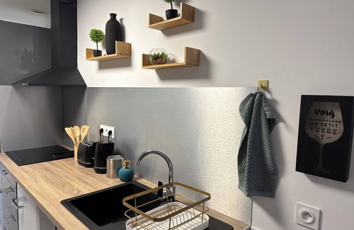 Bazadais Maison | Confort & Charme – Appartement avec Terrasse à Grignols
