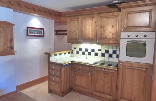 Meribel Village Appartement | Confortable 3 pièces 4 pers. face aux pistes avec accès piscine à Méribel Village - FR-1-411-618