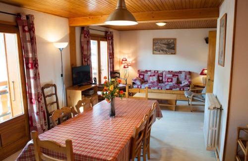 Le Grand-Bornand Appartement | Confortable 4 chambres, balcon, proche télécabines - FR-1-467-67