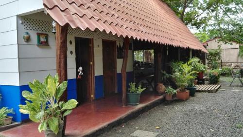 Playa Hermosa Maison | Congos Hostal y Camping