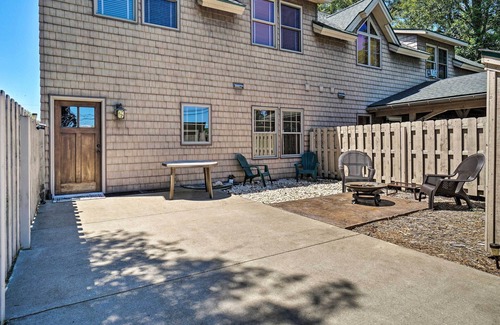Conneaut Lakeshore Maison | Lac Conneaut Home w / Fire Pit 0. 7 Mi à la plage / parc