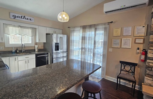 Conneaut Lakeshore Maison | Conneaut Lake Retreat with Hot Tub and Rustic Firepit, 3/8 miles to the Lake