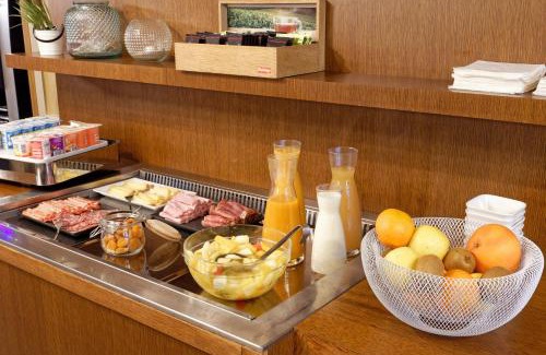 Autun Hôtel | Contact Hôtel du Commerce et son restaurant Côte à Côte