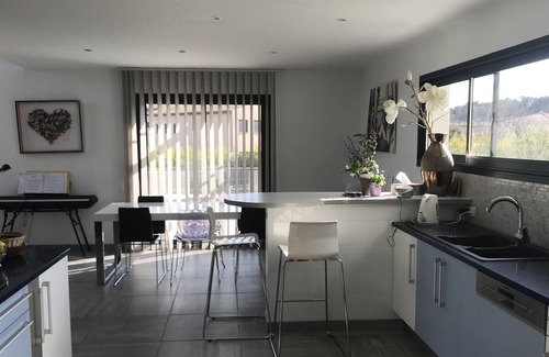 Saint-Mathieu-de-Treviers Villa | Villa contemporaine 175 m² Pic Saint Loup jardin 3000m²