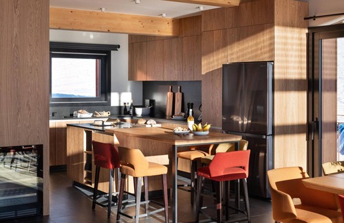 Arc-1800 Chalet De Ski | Contemporary chalet with private pool, sauna and home cinema in Arc 1800