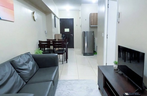 Iloilo Copropriété | Contemporary 1BR Pad with Cozy Vibes