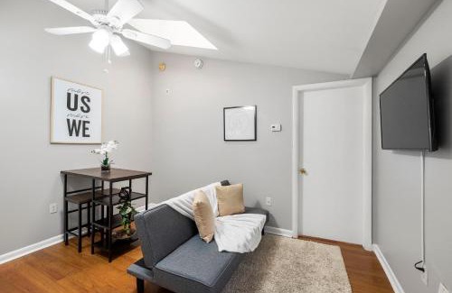 Bella Vista Appartement | Contemporary 1br Urban Retreat