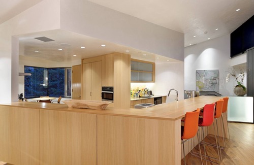 Aspen Maison | Contemporary 5 bedroom SFH home in Aspen core. Luxury, high end finishes.