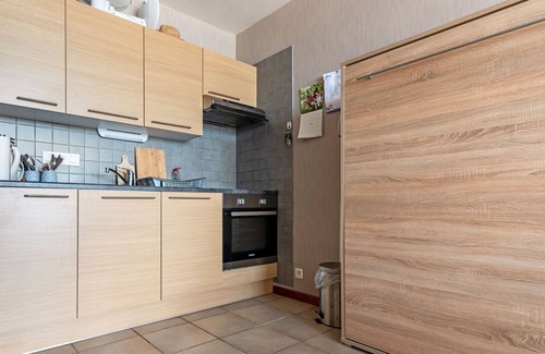 Raversijde Appartement | Contemporary apartment in Oostende with balcony