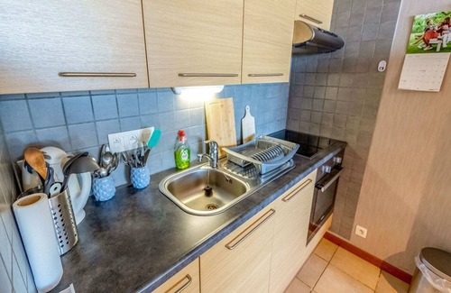 Raversijde Appartement | Contemporary apartment in Oostende with balcony