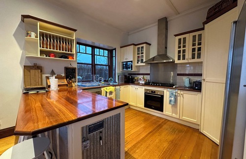 Mentone Maison | Contemporary & Elegant 1920's Period Home