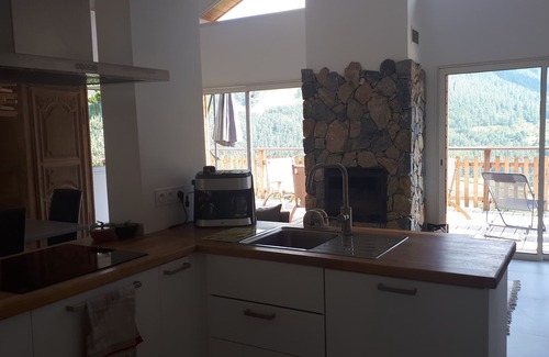 Saint-Dalmas Chalet De Ski | Chalet familial et contemporain à 2 mn de la station de ski "La Colmiane"