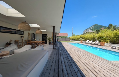 Echarvines Villa | Contemporary villa with pool, panoramic lake & mountain views, AC