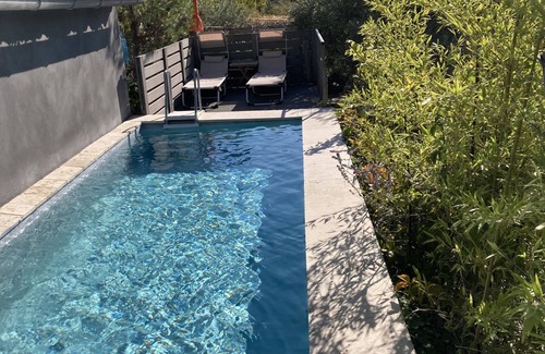 Maubec Maison | Maison contemporaine avec piscine sans vis à vis en Luberon