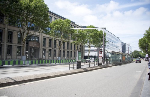 Quartier de Javel Appartement | Bel appartement lumineux avec balcon - très proche de la Seine et de la Tour Eiffel (Veeve)