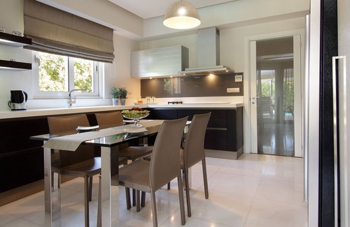 Varkiza Villa | Contemporary luxury villa with eclectic design a few steps away from Varkiza bay