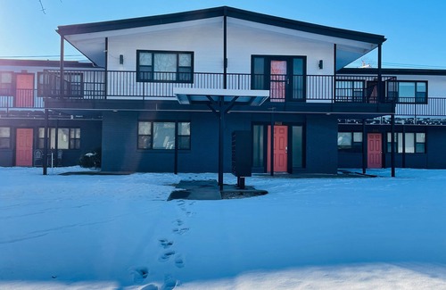 Central Oklahoma City Appartement | Contemporary Remodeled 6 Bed 4 Bath Apartment