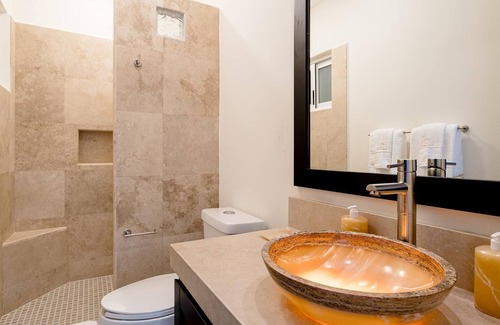 San Pedro Mixtepec Station Balnéaire | Contemporary Studio Suite w/ Resort Amenities & Steps from the beach!