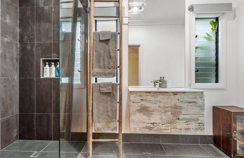 Paddington Maison | Contemporain Vintage ~ 3Bed / 3Bath / 2Car / Pool + Views